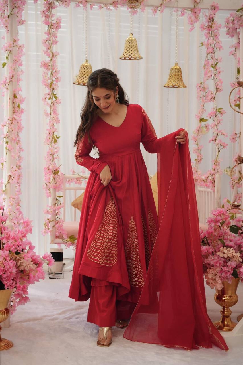 TIMELESS ELEGANCE SUIT