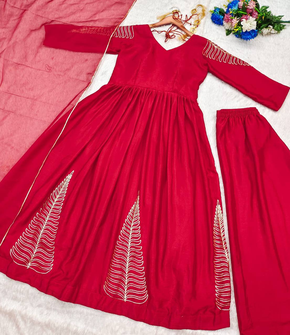 TIMELESS ELEGANCE SUIT